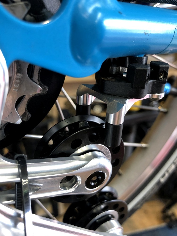 BROMPTON RIDEAチェーンテンショナー RIDEAイージーホイール交換_e0154005_23485623.jpg