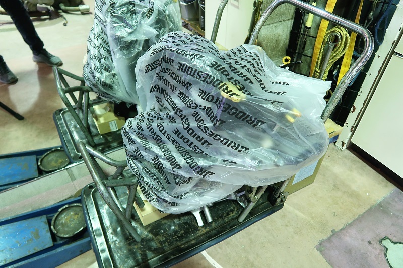 R2賛歌_f0076731_16482644.jpg