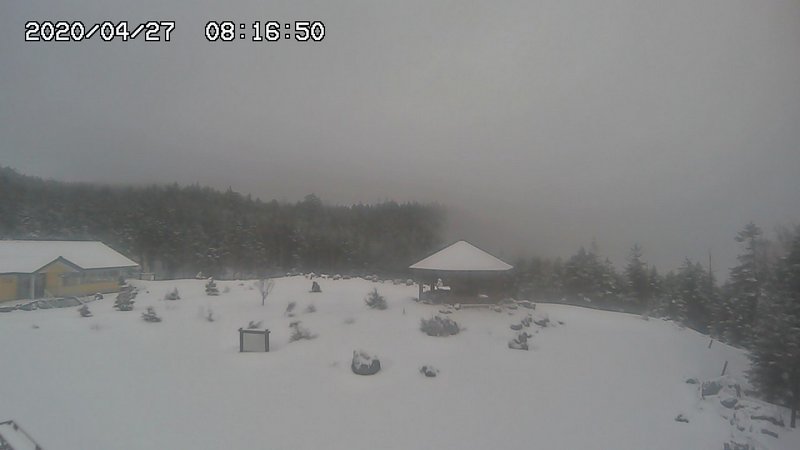 年4月27日 朝の丸沼高原スキー場ライブカメラ スノーボードが大好きっ Snow Life In 21 年4月27日 朝の丸沼高原スキー場ライブカメラ スノーボードが大好きっ Snow Life In 21