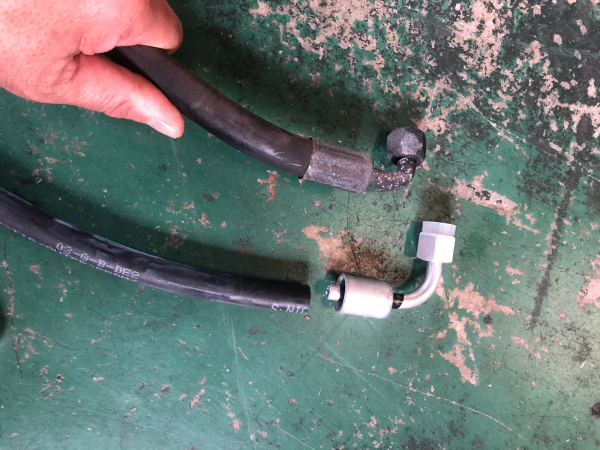 古いクルマのエアコンホース修理方法など 森電機 古いクルマのエアコンホース修理方法など 森電機