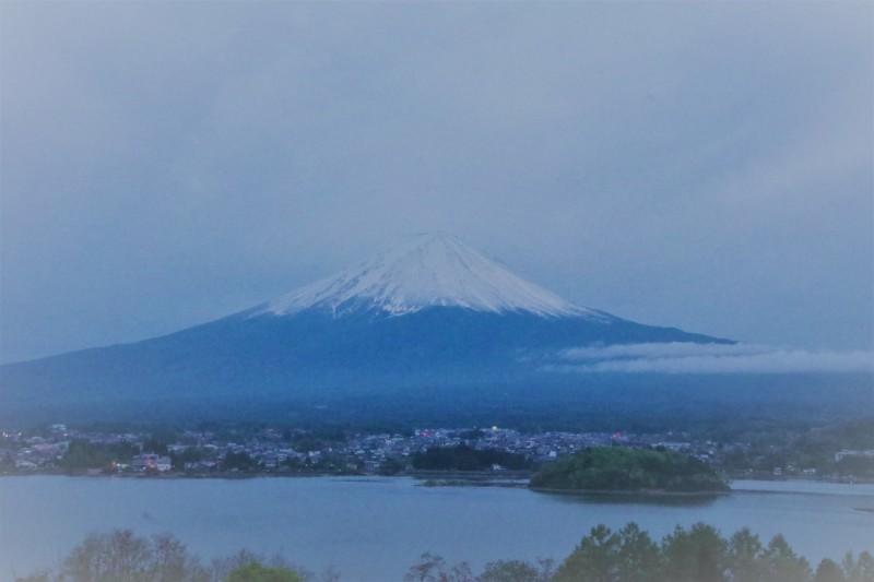 カチカチ山のコロナ_a0165316_23163546.jpg