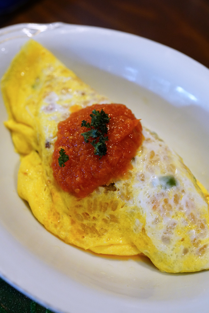 ウチで食べよう　よんぱちPANの野菜たっぷり弁当　チャコまま特製ケチャップのオムライス_b0049152_18550519.jpg