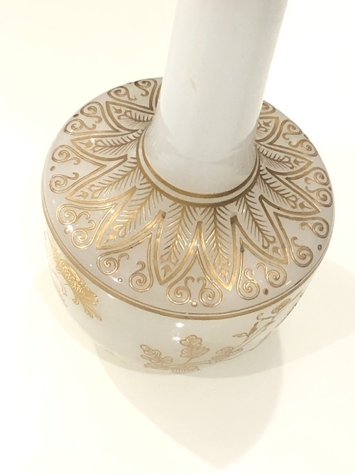 Baccarat Opaline Japonesque Gold Etched Vase_c0108595_23544462.jpeg