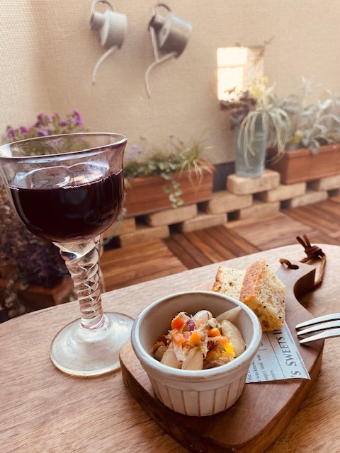 with wine お気に入りの場所で♪_a0165160_17530537.jpg