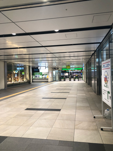 静かな仙台駅_c0120375_21263480.jpg