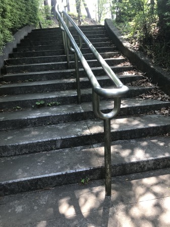 上りやすい階段 ひとりごと