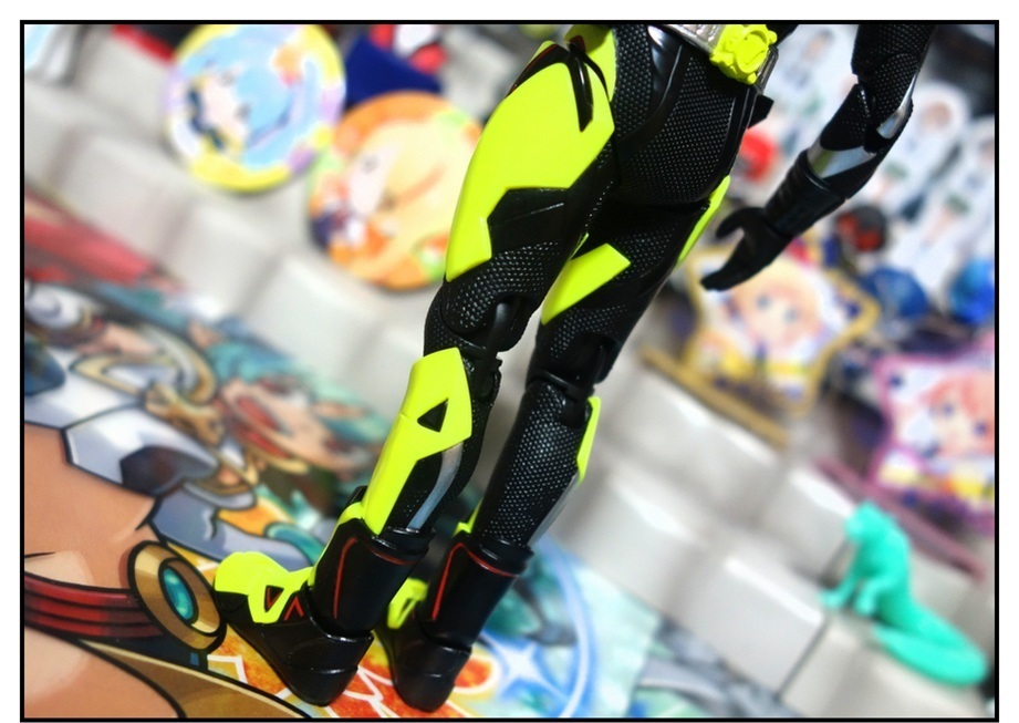 S.H.Figuarts 仮面ライダーゼロワン ライジングホッパーで遊びまくり!!_f0205396_17524617.jpg