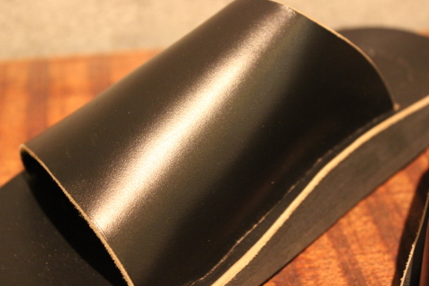 「THE SANDALMAN」 極上サンダル \"FREEMAN別注 SLIDERS CHROMEXCEL\" ご紹介_f0191324_08064255.jpg
