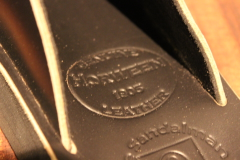 「THE SANDALMAN」 極上サンダル \"FREEMAN別注 SLIDERS CHROMEXCEL\" ご紹介_f0191324_08071266.jpg