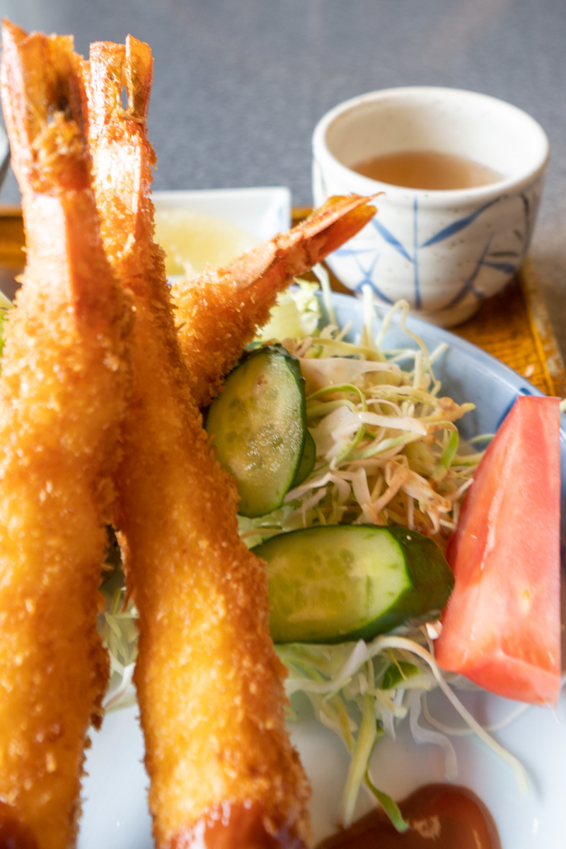  海賊料理 新漁丸で、エビフライ定食_a0077663_09085149.jpg