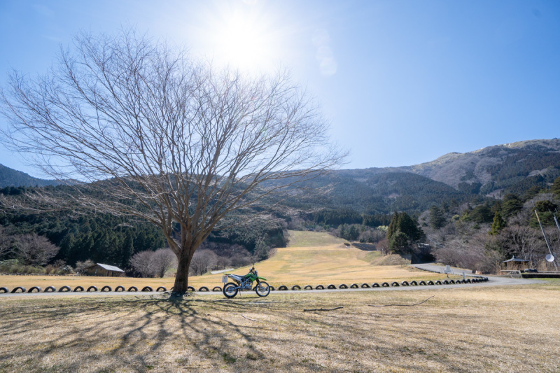 KLXで、中津明神山「天空の林道」へ_a0077663_12024172.jpg