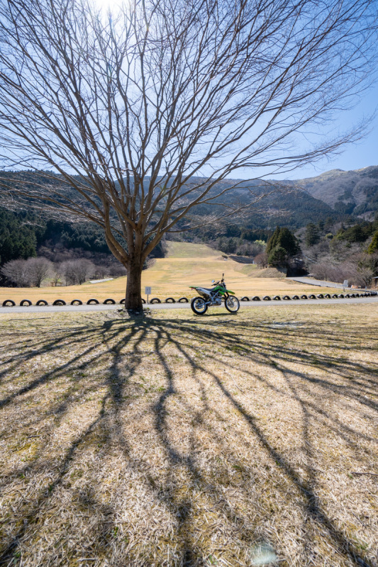 KLXで、中津明神山「天空の林道」へ_a0077663_12024415.jpg