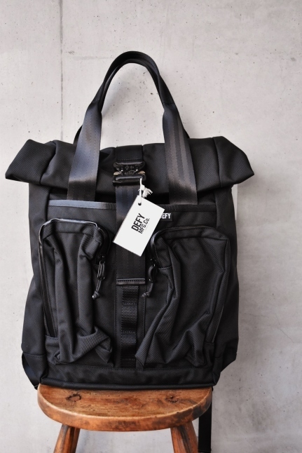 再燃してます。。。DEFY BAGS USA製★_d0152280_17053100.jpg