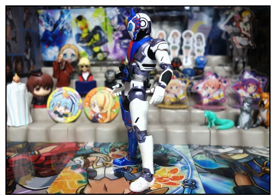 S.H.Figuarts 仮面ライダーバルカン シューティングウルフで遊びまくり!!_f0205396_00050198.jpg