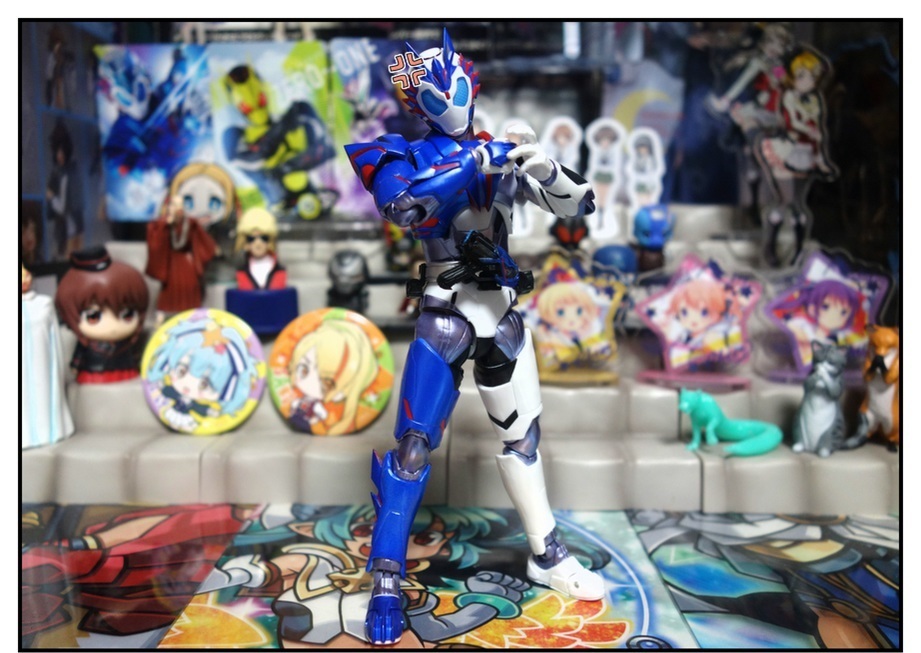 S.H.Figuarts 仮面ライダーバルカン シューティングウルフで遊びまくり!!_f0205396_00055712.jpg