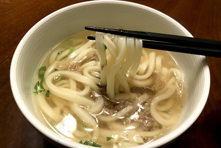 関西風だしの肉うどん(セブンの冷凍食品)_c0212604_19384915.jpg