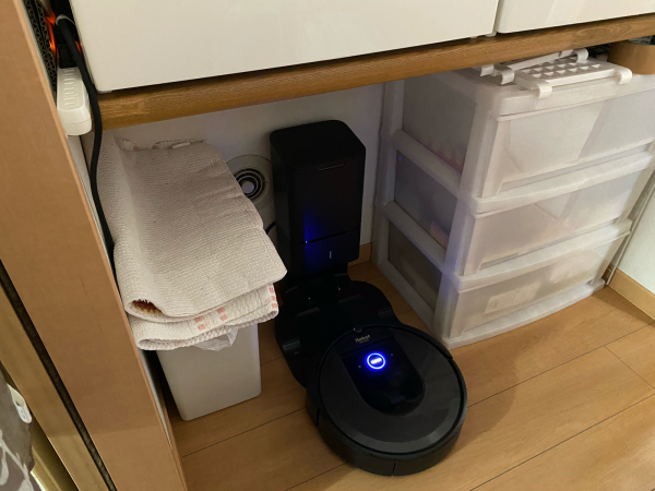 ルンバ君お仕事中_f0335306_11043029.jpg