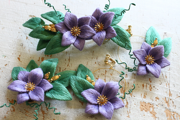 オフフープ®立体刺繍～クレマチス・立体刺繍で作る１２カ月の花の