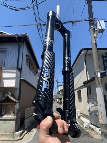 X-Fusion Revel-X 倒立サスペンション + SANTACRUZ BRONSON : 明雅屋の感想