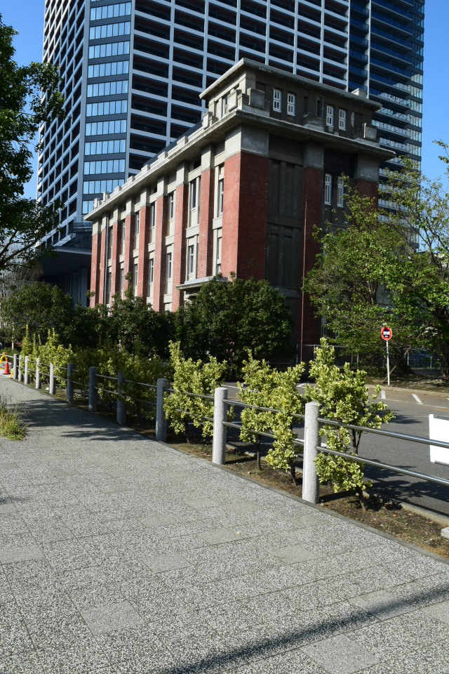 横浜旧生糸検査所、帝蚕倉庫事務所・倉庫(大正モダン建築再見)_f0142606_11003193.jpg