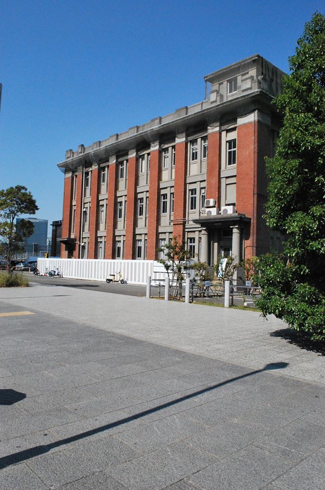 横浜旧生糸検査所、帝蚕倉庫事務所・倉庫(大正モダン建築再見)_f0142606_11152961.jpg