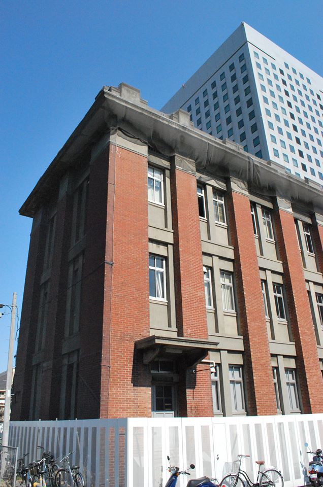 横浜旧生糸検査所、帝蚕倉庫事務所・倉庫(大正モダン建築再見)_f0142606_11252686.jpg