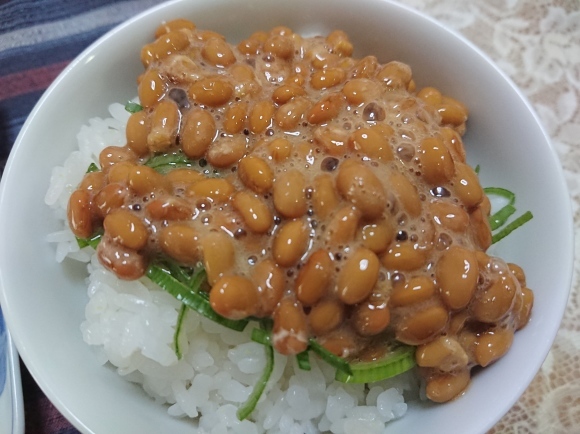 5/9宣言下32日目 鯵の開き納豆定食@自宅_b0042308_09324885.jpg