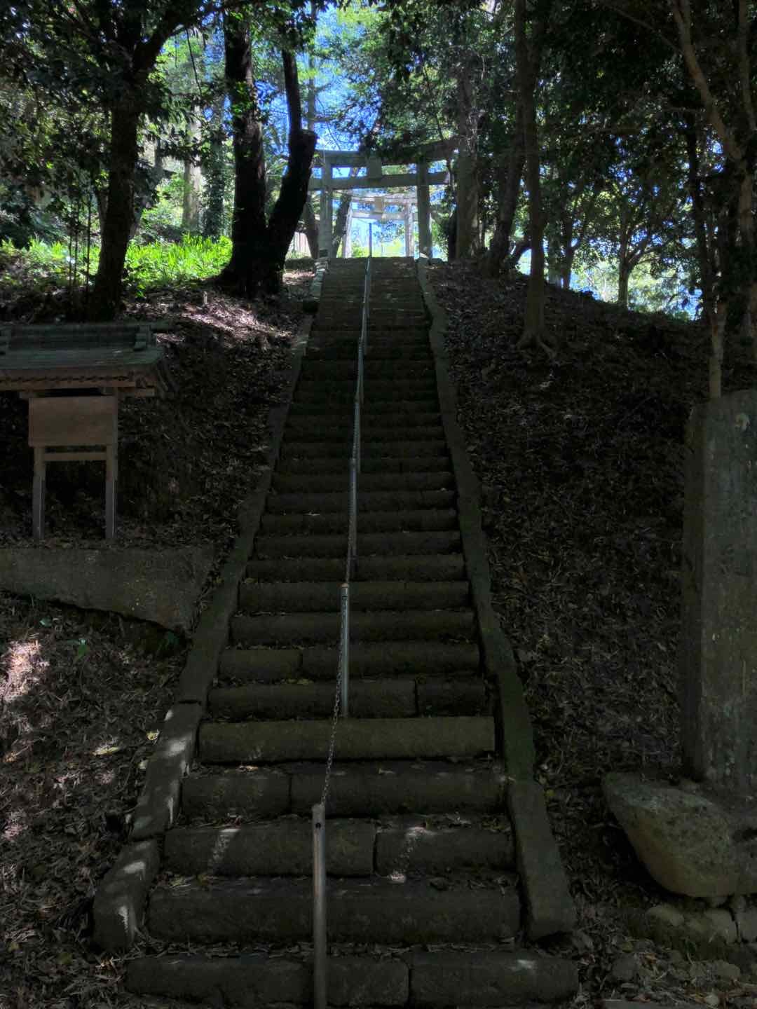 縫殿神社　1　福岡県福津市奴山_b0023047_04385575.jpg