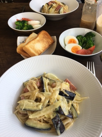 休業明けウィークランチ_f0082056_00532010.jpg