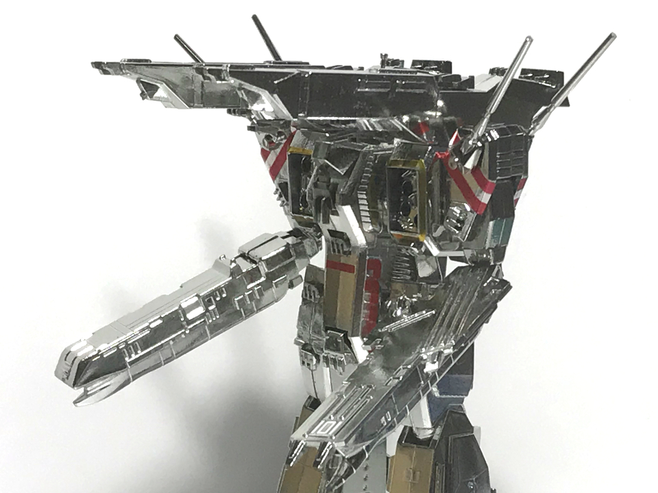 バンダイ 1/8000 マクロス強攻型（メッキバージョン）（完成