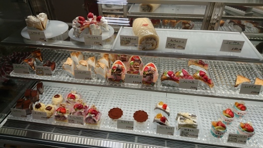 コンファンス洋菓子店_d0030026_14441108.jpg