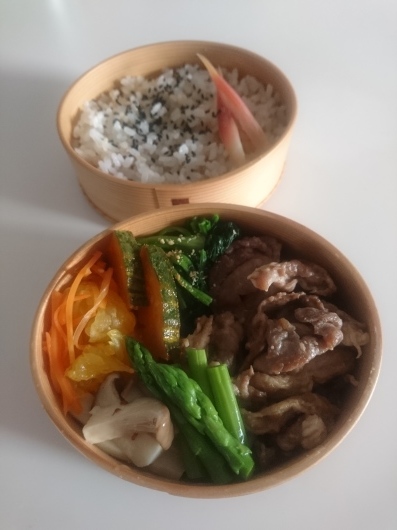 2020/5/11豚肉の照り焼き五香粉風味弁当_c0317717_06282514.jpg