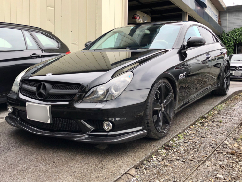 W219 CLS63 AMG エアサス交換・ブレーキパッド・ローター交換 : THREE