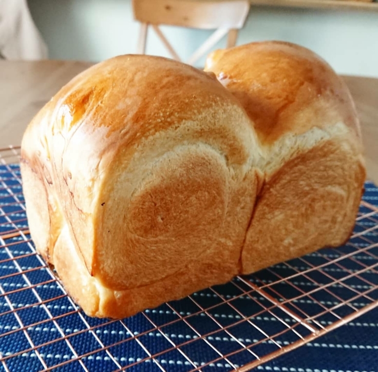 パンも焼きます🎵_a0113430_08191483.jpg