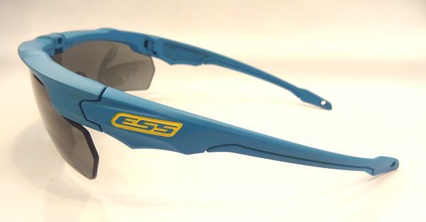 ESS から 上田瑠偉選手モデル CROSSBLADE NARO 再入荷しました! by甲府店_f0076925_15531061.jpg