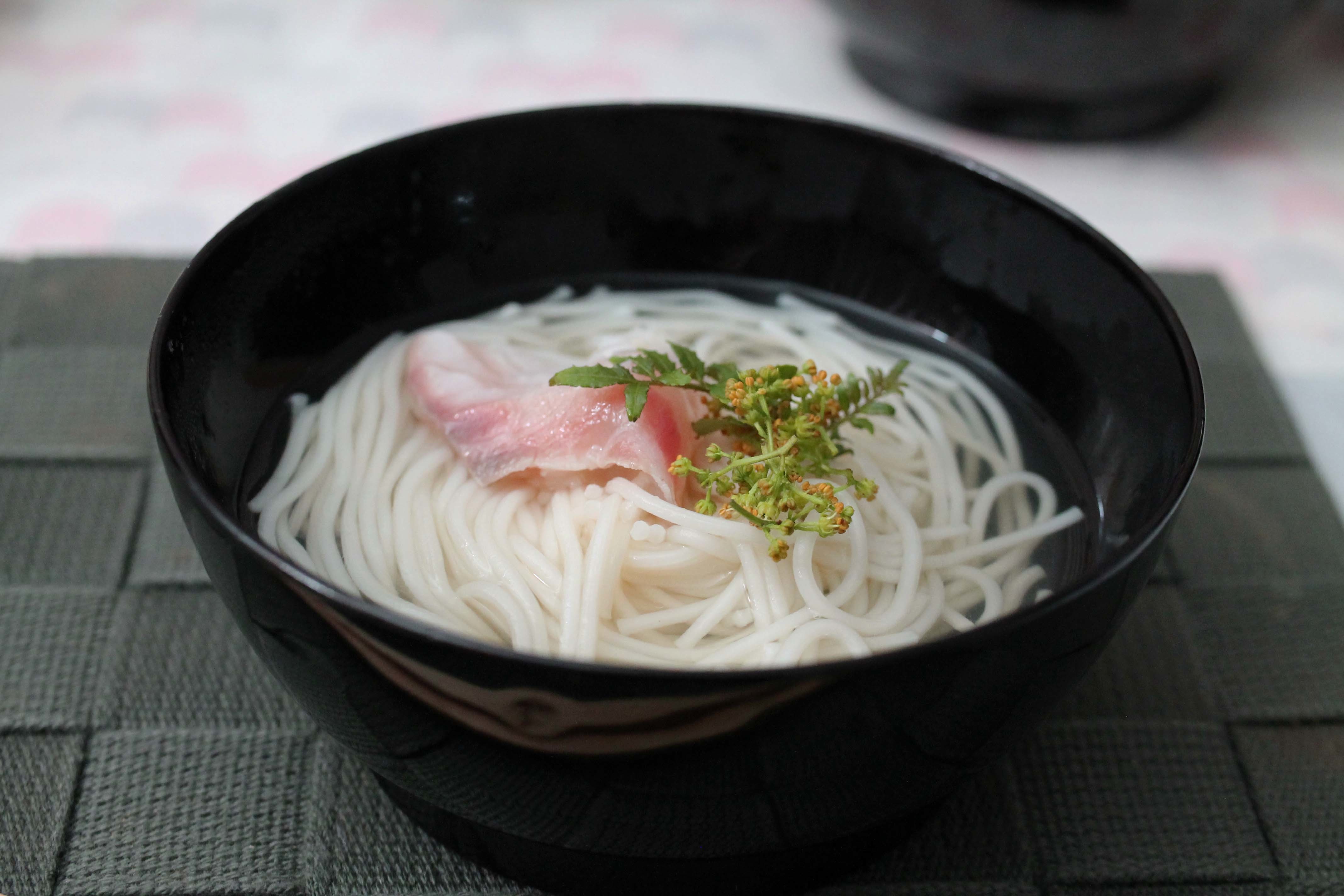 2日目は「鯛しゃぶ」と温麺（うーめん）_d0377645_00243388.jpg