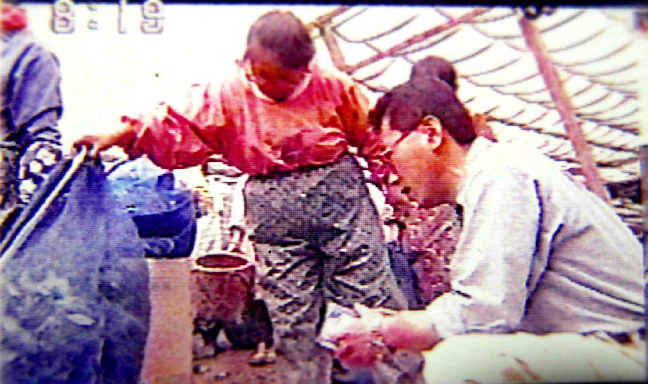 お茶の伝統 人間の絆に新しい想いを織り込んでいく Tea tradition Add new feelings to the deep bond between humans. _a0391480_19514975.jpg