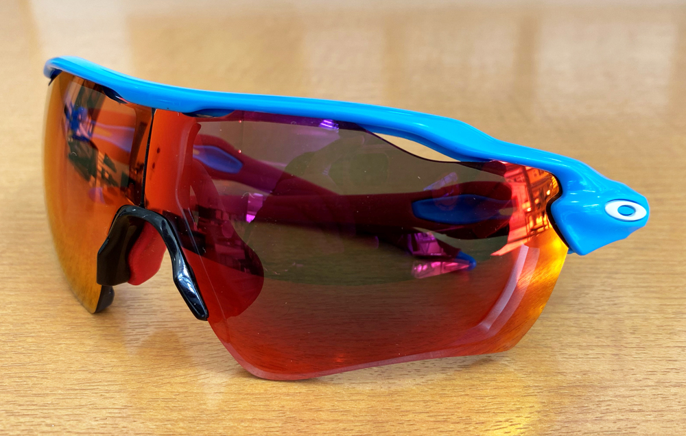 OAKLEY(オークリー)サングラスRADAR EV(レーダー イーブイ)U.Sサイズ度付きダイレクトスポーツレンズ開始!_c0003493_17364057.jpg
