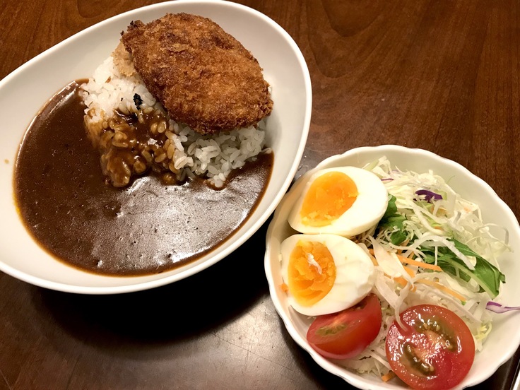 コロッケカレーとサラダ_c0212604_2018920.jpg
