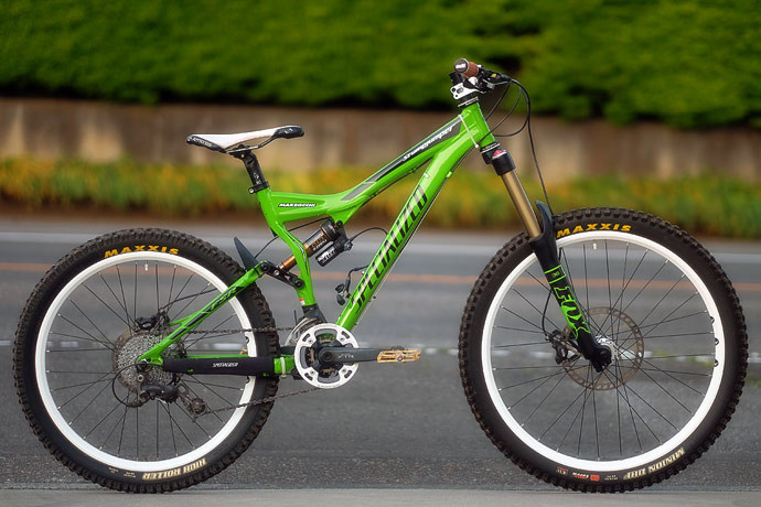 specialized stunt jumper