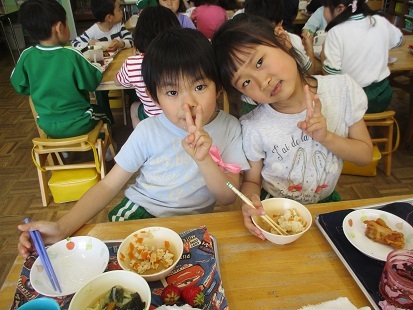 ５月生まれ　誕生会　パート２_c0212598_17104824.jpg