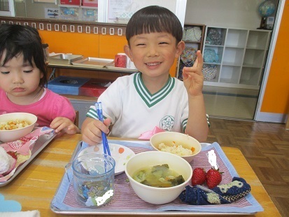 ５月生まれ　誕生会　パート２_c0212598_17105137.jpg