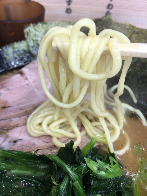 よっしゃ食べるで