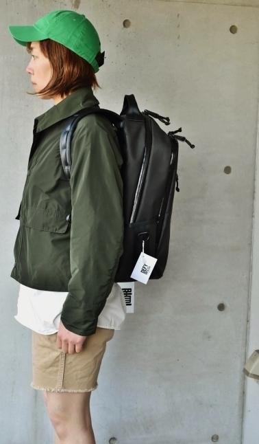 DEFY BAGS BUYER\'S STOCK 稀少★_d0152280_23015156.jpg