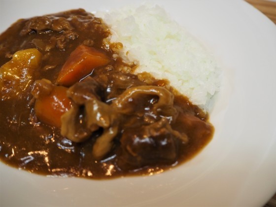 牛すじカレー_a0258686_06104592.jpg