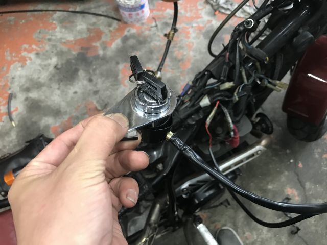 明日は仕入れの為夕方よりオープンします!_a0164918_17562856.jpg