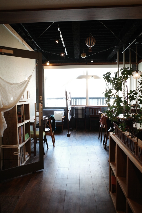 カフェシュヌルバルツ (Cafe SchnurrWarz)　東京都武蔵野市西久保/カフェ ~ ブロンプトンと行こう 東京都稲城市 その4_a0287336_10162914.jpg