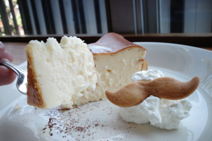カフェシュヌルバルツ (Cafe SchnurrWarz)　東京都武蔵野市西久保/カフェ ~ ブロンプトンと行こう 東京都稲城市 その4_a0287336_11090554.jpg