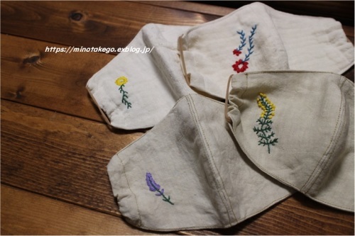 手作りマスクと初めての刺繍_e0343145_16591955.jpg