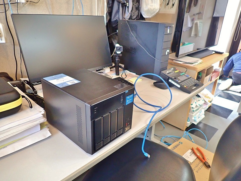 事務室に大容量のサーバーが設置されました！_c0336902_21275081.jpg